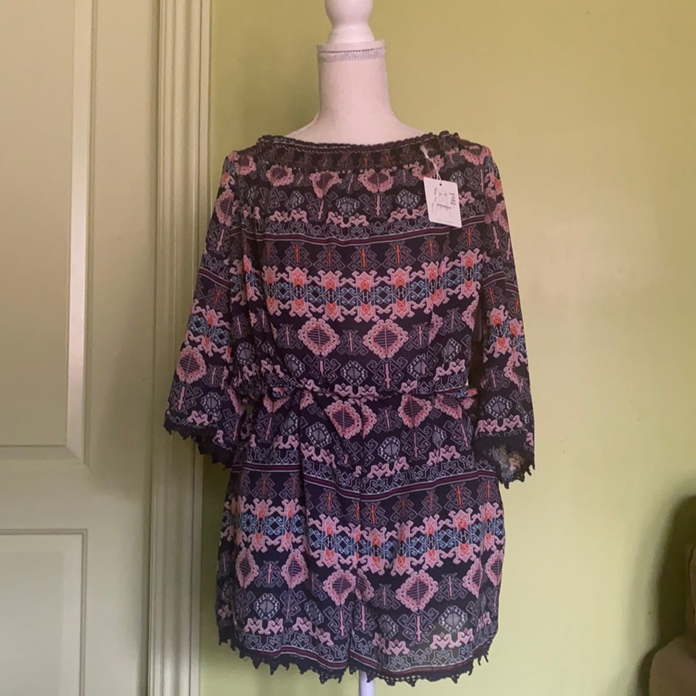💜Taylor & Sage Multi Off The Shoulder Romper💜